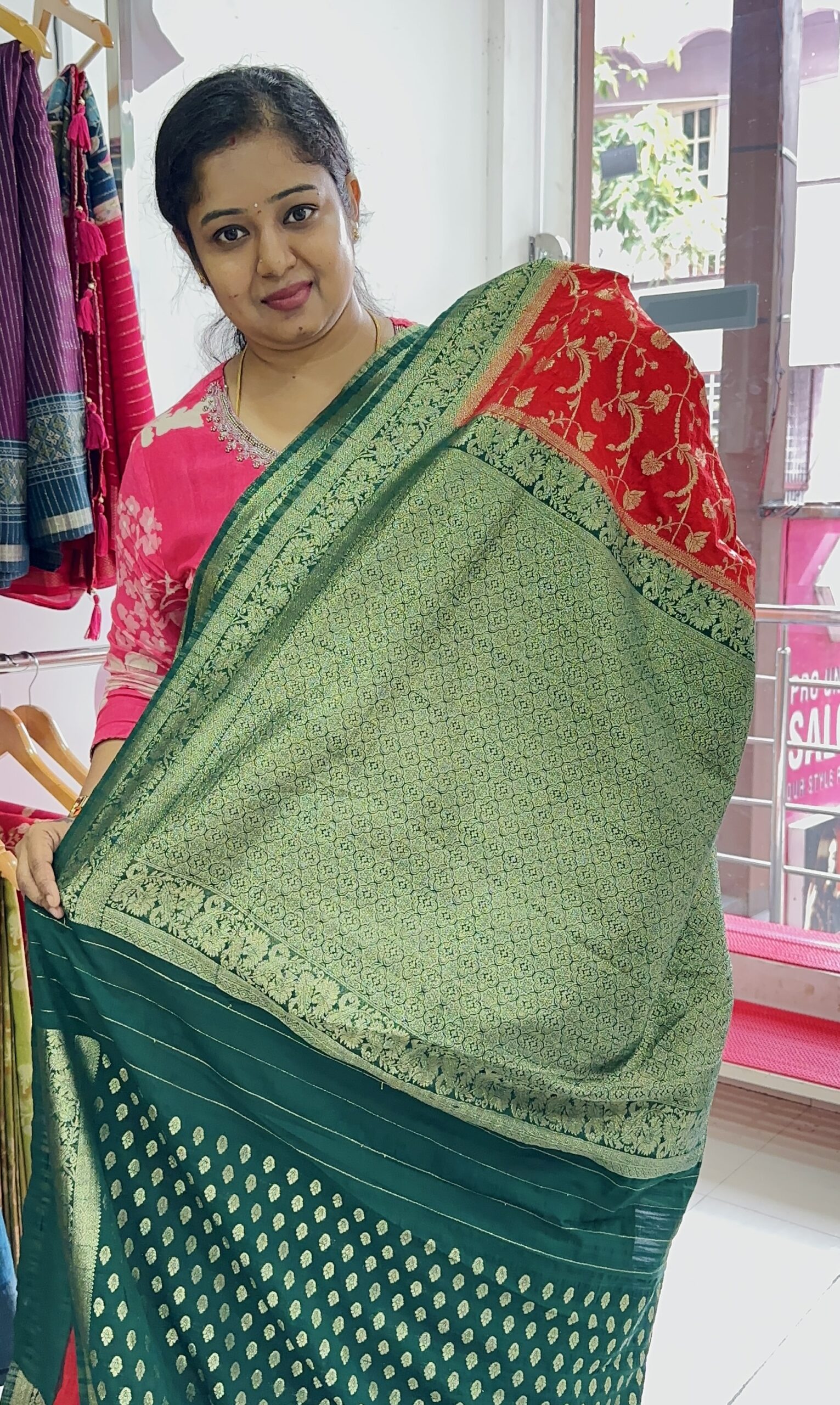Bananas Georgette ( Red) - AS0258 - Image 2